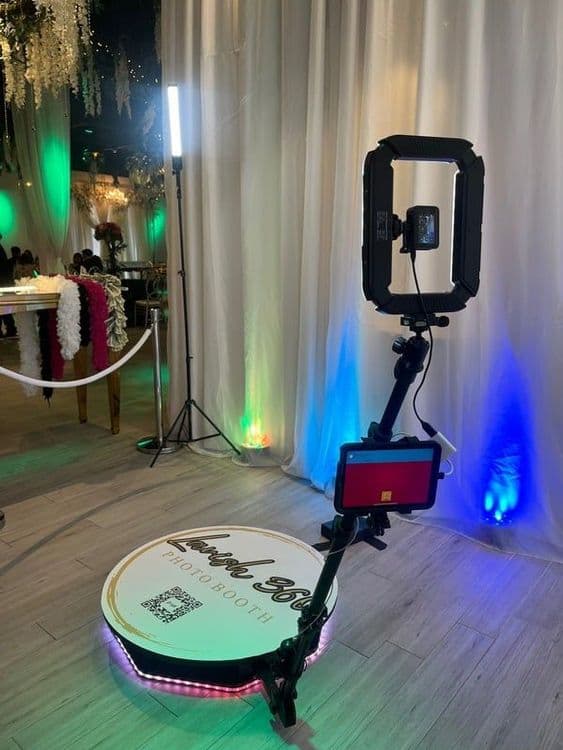 Lavish 360 photo booth