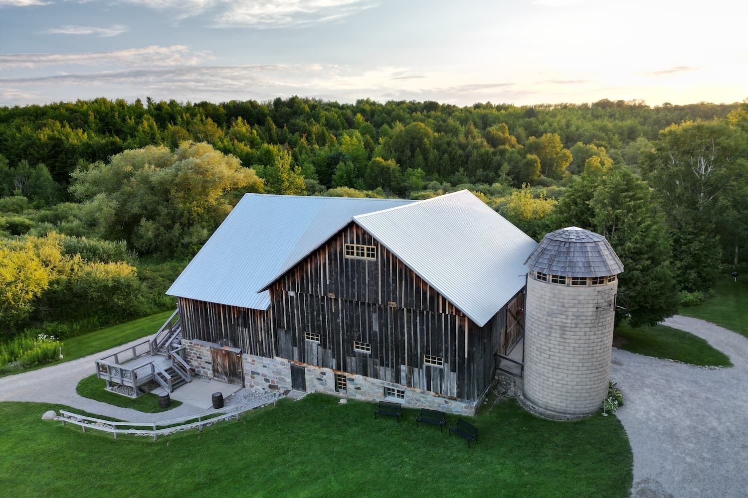 Starry Night Barn & Studios